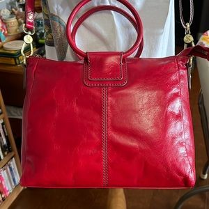 Hobo Sheila to tote/crossbody